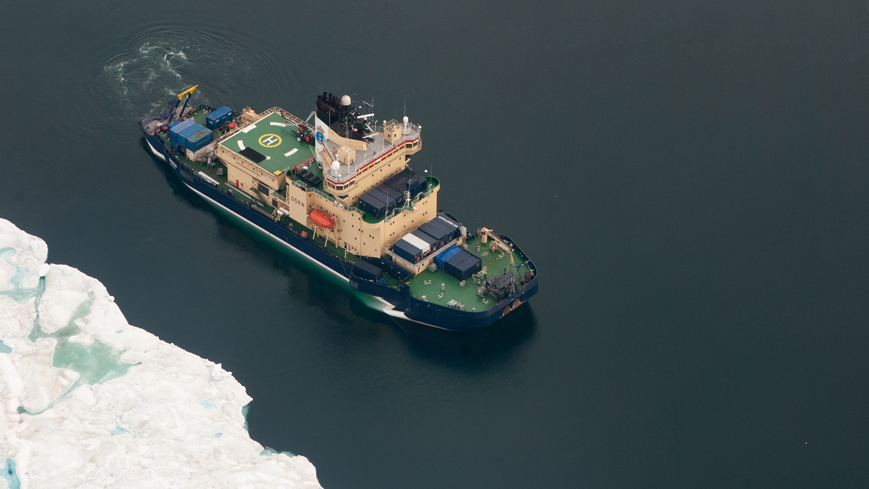 Bild Ett skepp kommer lastat med kunskap om Arktis