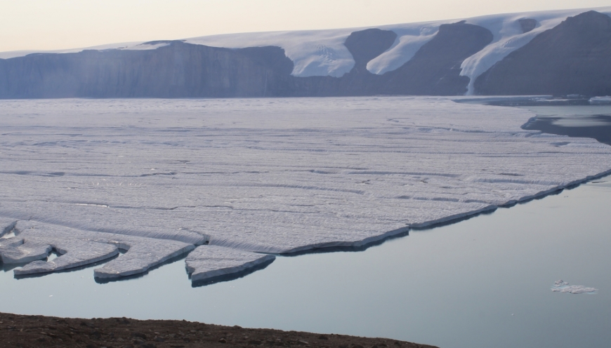 Bild Modellering av hur hav och glaciär-is påverkar varandra i grönländska fjordar: Undersökning av processer som påverkar den marina glaciärsmältningen